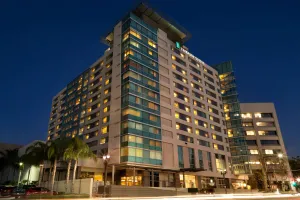Image of Embassy Suites Los Angeles Glendale