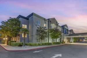 Image of Best Western Plus Vineyard Inn