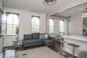 Image of Heart of Mainstrasse Apt 4