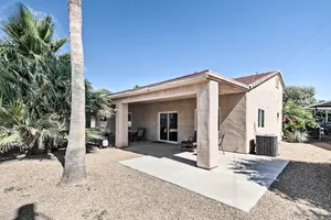 Image of Sun-Soaked Colorado River Haven - Walk to Beaches!