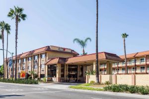 Image of Super 8 by Wyndham Anaheim/Disneyland Drive