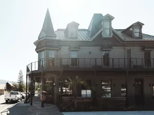Image of Thatcher Hotel