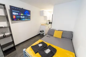 Image of Ground floor studio close to the city!