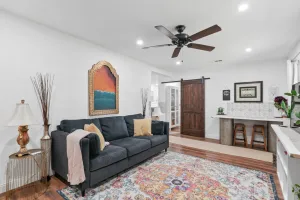 Image of Cozy Spacious Allergy Friendly Retreat - 4BR