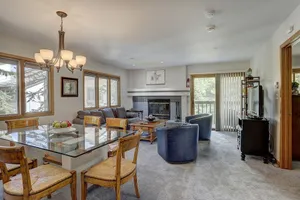 Image of Newly Remodeled Spacious 1 Bedroom condo