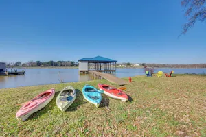 Image of 1/4 Mi to Emerald Bay: Waterfront Bullard Home