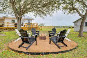 Image of Furnished Deck + Views: Rural Schulenburg Retreat