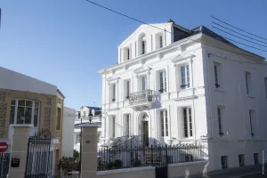 Image of Hotel de Charme La Bonne Adresse - Logis hotels