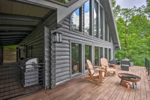 Image of Luxe Jasper Cabin with Deck and Blue Ridge Mtn Views!