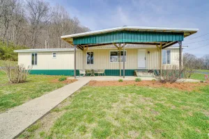 Image of 3 Mi to Caesars Casino: Indiana Retreat w/ Patio!