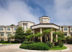 Image of West Inn & Suites