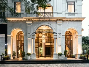 Image of Charmaine's Hotel & Apartment