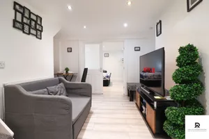 Image of Cosy 3 Bedroom Apartment Near The O2
