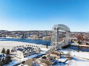 Image of Dragestil 713 Duluth Luxury Condos