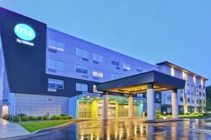 Image of Tru by Hilton Middletown