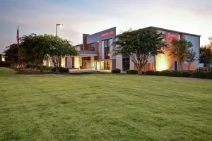 Image of Hampton Inn Auburn