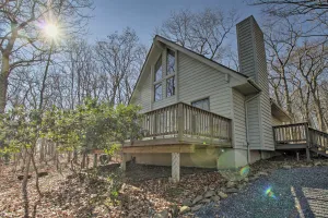 Image of Cozy Wintergreen Cabin Near Mountain Inn & Slopes!