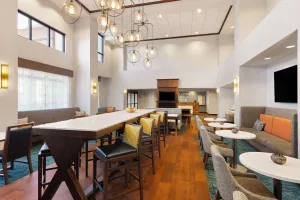 Image of Hampton Inn & Suites Savannah-Airport