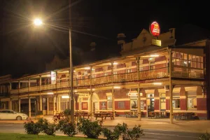 Image of Junee Hotel