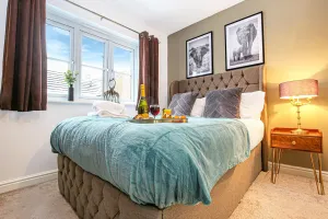 Image of Detached 4 Bed-UltraFast Wifi Garden Free Parking