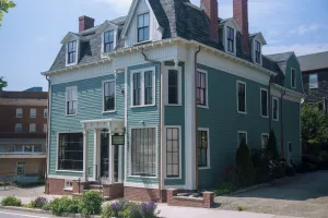 Image of The Burbank Rose Inn