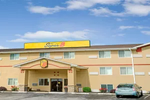 Image of Super 8 by Wyndham Independence Kansas City