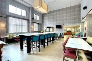 Image of Hampton Inn and Suites Parsippany/North