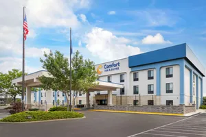 Image of Comfort Inn & Suites Rapid City near Mt Rushmore