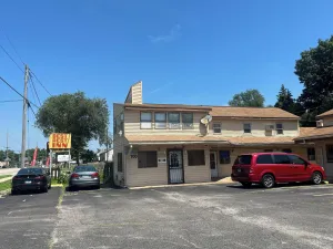 Image of Hotel O Best Rest Inn Springfield US 36