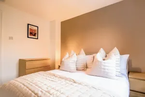 Image of Host Stay Great Ground Walk