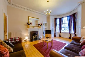 Image of JOIVY Fabulous Ground-floor 3-bedroom Near Old Town
