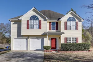 Image of Pet-friendly Georgia Escape w/ Deck, Grill & Yard!