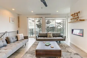 Image of Depoe Bay Townhome with Deck and Stunning Ocean Views!