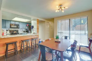 Image of 3 Mi to UF: Townhome w\/ Patio in Gainesville!