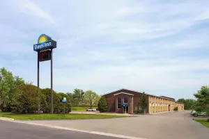Image of Days Inn by Wyndham Rockford I-90 Casino District