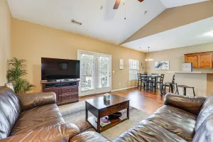 Image of Walk to The Strip Family-Friendly Branson Home