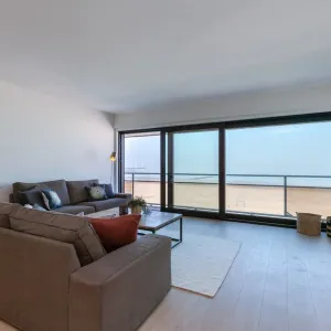 Image of Luxuriuous Family Apartment With Beach View