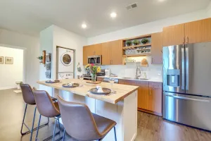 Image of NEW HAPPY TRAIL 2BR CONDO CLOSE TO DOWNTOWN