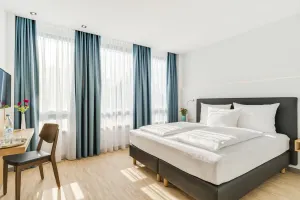 Image of Hotel-Etage Apfelrot