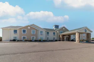 Image of Cobblestone Inn and Suites - Eaton