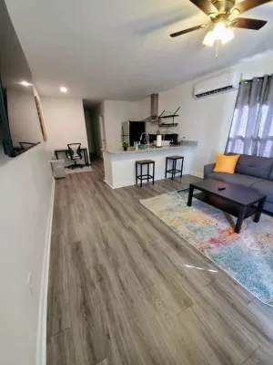 Image of Lakewoodlyon Park Renovated Cottage Near Duke 26a