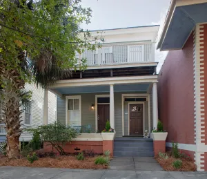 Image of Huge 5 bed, 5 bath in Historic Downtown Savannah