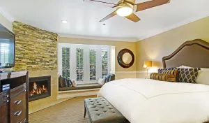 Image of Carriage House Inn