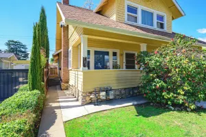 Image of Near LA Cozy Home with Full Kitchen & Laundry