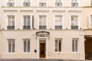 Image of HOTEL AU COEUR DE REPUBLIQUE