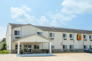 Image of Super 8 by Wyndham Sweet Springs