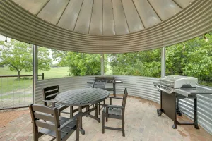 Image of 'the Hideaway' Secluded & Spacious Schulenburg Gem