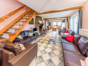 Image of Beautiful Farmhouse in Brisy with Sauna