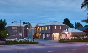 Image of FYFFE on Riccarton