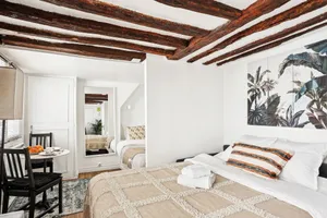 Image of Cozy Getaway in Le Marais Heart of Paris